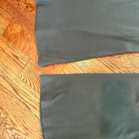 Green lululemon High-Waisted Pants 14 - Picture 4 of 4
